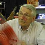 Jerry Hoar at Conference of the Book, 2003. Photo by Nancy Jacobs